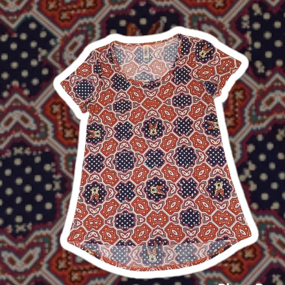 LuLaRoe Classic T Shirt Disney Minnie Mouse NWT XXS and Hoop Earring Bundle - Picture 2 of 13